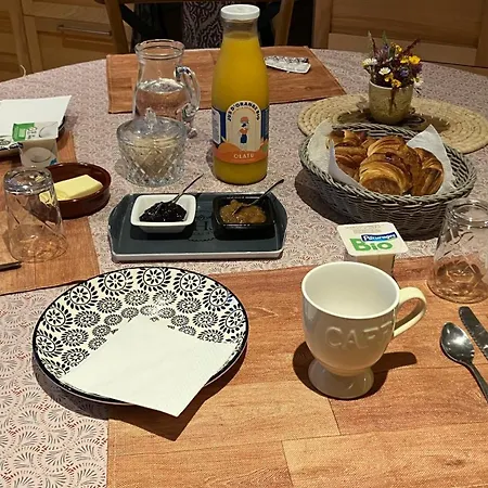 Couette-café Le Cazalet *